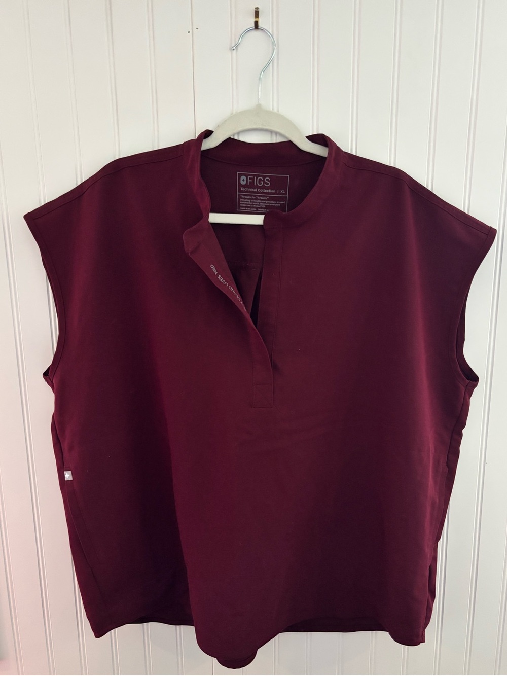 FIGS Women's Rafaela Oversized Scrub Top in Burgundy